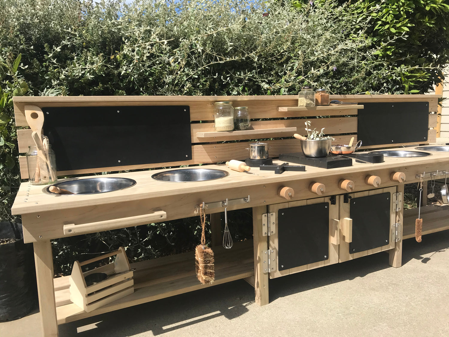 Outdoor Pine Wood Kids Mud Kitchen with bowls, oven and chalkboards New Zealand