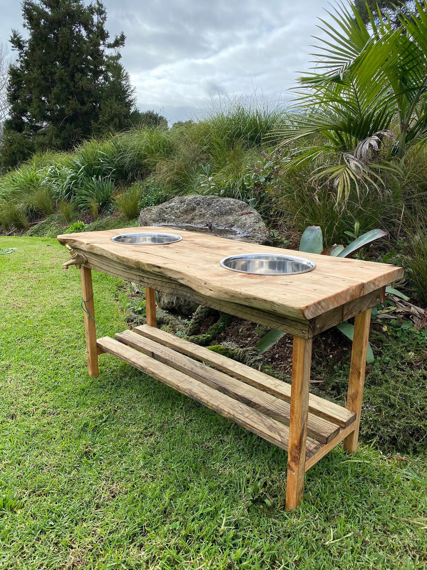 Macrocarpa Sand and Water Play Table